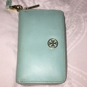 Mint Tory Burch wallet